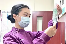 合肥游客飞机上突发不适，武汉护士万米高空伸援手助她转危为安图片