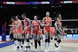 “首秀”很惊艳 未来无极限 年轻的中国女排值得赞一赞图片