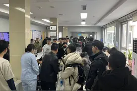报考军校注意！爱尔眼科专家提醒：近视手术需提前规划 部分学校要求3月1日前完成图片