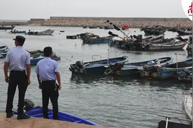 一线直击 | 台风“小犬”重新升级，汕尾红海湾景区关闭，渔民渔船双上岸图片