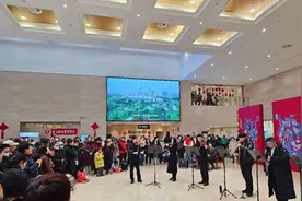 2025春节假期河南接待游客5117万人次 旅游收入305.3亿元图片
