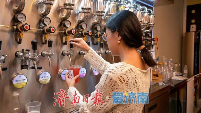 一年四季 泉在济南 | “古城”焕新迎国庆 文旅商融合绘就消费新图景