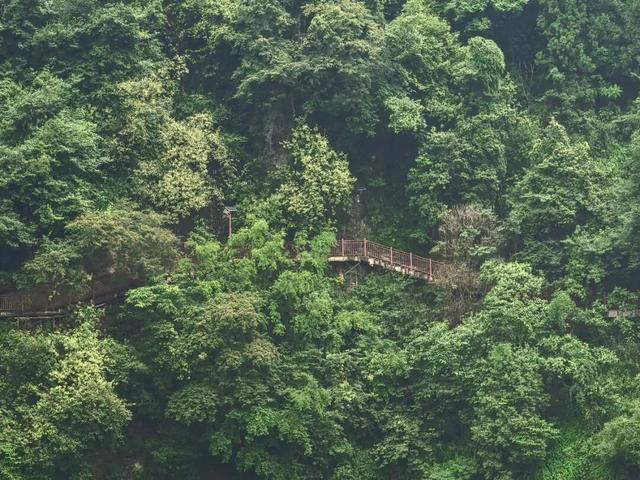 兴听普安||秀美南山湖