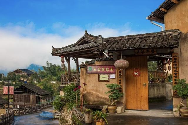 晚潮｜魅力岗石：探寻心灵安宁的古老畲韵