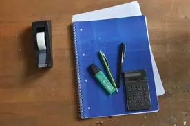 家长一次性给了4年大学生活费！换你敢接吗？图片