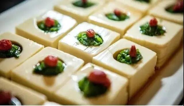 跟着川超游绵阳 | 回阿广：绿茵会知己，诗酒敬相逢！