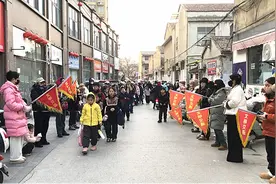 爱心守护，情暖校园路图片