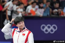何冰娇奥运摘银后申请退役，世界羽联删除其排名，中国羽毛球协会副主席回应图片