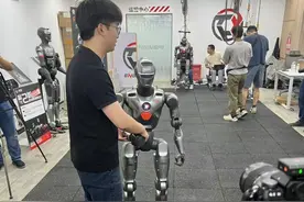 机器人产业如何走向“量产化”，他们这样说→图片