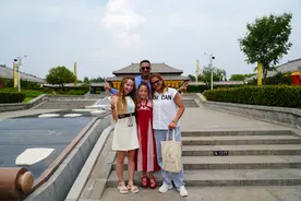 何以中国 行走河南丨破译文明密码，阐释古韵风华 在豫留学生代表走进漯河图片