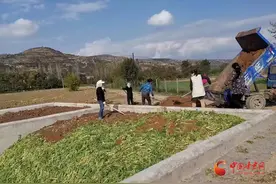 崇信：点“废”成肥 让农业资源利用“循环跑”图片