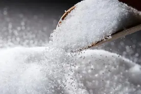 高盐饮食会增加骨质疏松风险……是真是假？图片