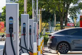 “车险好投保”平台迈出第一步 新能源车险长路漫漫图片