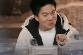 董宇辉就内蒙古烧麦是“裂开的包子”言论致歉：没有恶意，自己见识短浅图片