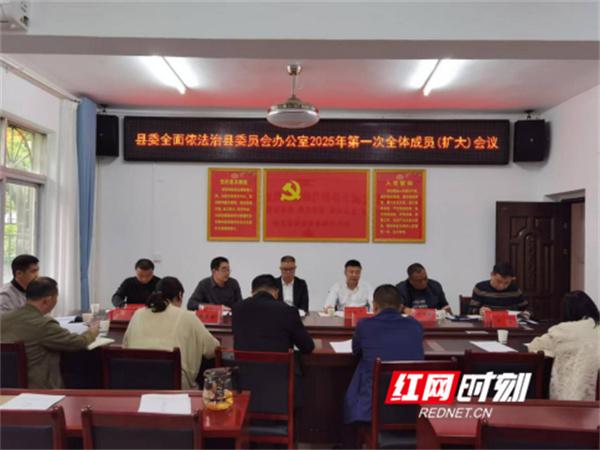 宁远普法进景区 法治新风润人心——“八五”普法绘就法治宁远新画卷