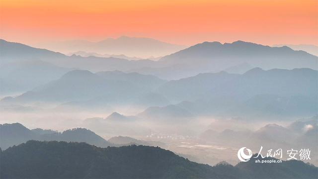 安徽绩溪：水墨徽州 山水画卷