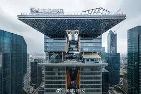 微信总部上面的小房子准备拆了？图片