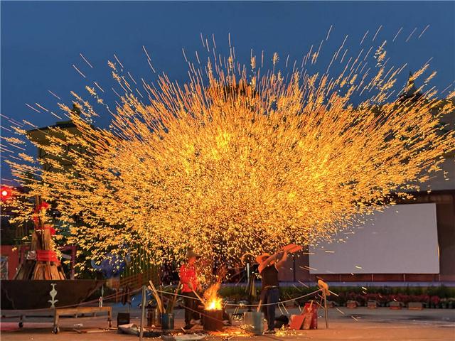 世界恐龙谷侏罗纪盛夏狂欢节引爆暑期文旅市场