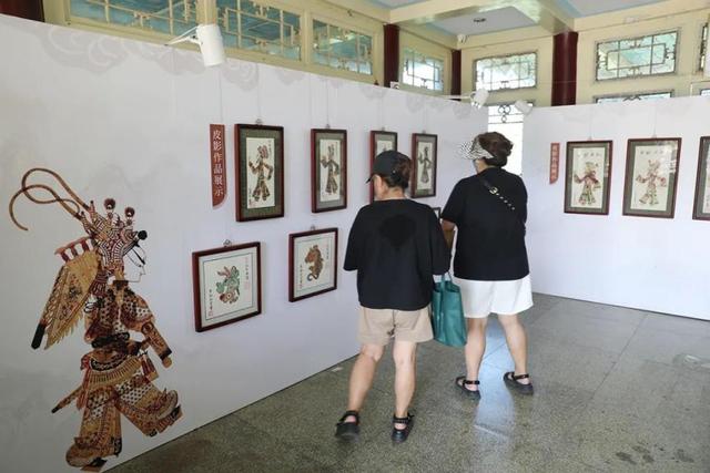 以“荷”为媒绘文旅新画卷！顺义公园荷花展开幕
