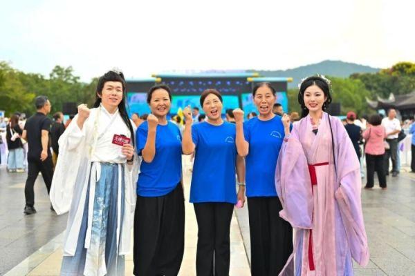 小笼配香醋，“镇”好遇见你，相约“锡”游记