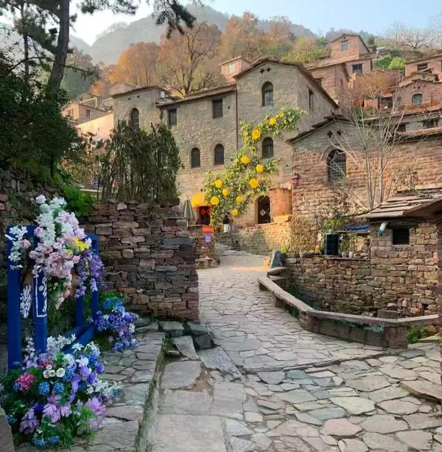 村村有名头 | 英谈村：红石延根脉，古寨焕新潮