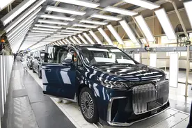 产业动力、创新活力、市场潜力，三个关键词读懂武汉经济“半年报”图片