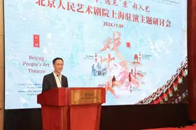 专访｜冯远征：北京人艺新老交替，我们这一代早晚要交班图片