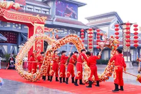 四川绵阳方特“山海幻灯中国年”火爆出圈图片