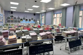 西安经开十四小开展作业检查及优秀作业展评活动图片