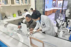 烟台首例硬性巩膜接触镜成功验配图片