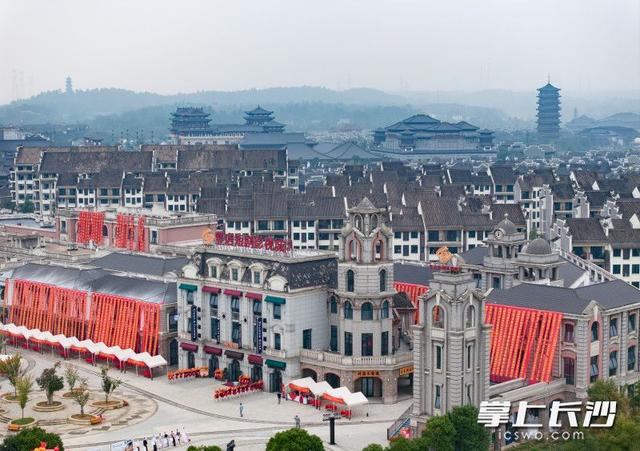 横竖有戏影视城开业！不止拍戏，长沙微短剧“文旅联动”让拍摄地秒变打卡地