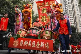 闹元宵高潮接力，广州新中轴线上猎德村正月十六八仙巡游图片