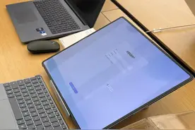 一块大屏幕？一部新电脑！华为鸿蒙操作正式亮相电脑端图片