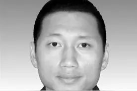 福建永泰2000余人送别3名壮烈牺牲的抗洪英雄，消防员胡旭东骨灰今日运回湖南邵东老家图片