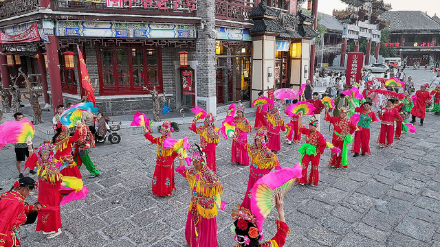 消暑夜，纳凉天——无棣古城荷花湾打开“夜间模式”的千年古城，激活古典与现代交融的城市“夜经济”