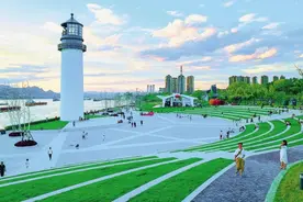 主要景区游客同比翻倍增长 宜昌旅游人气飙升图片