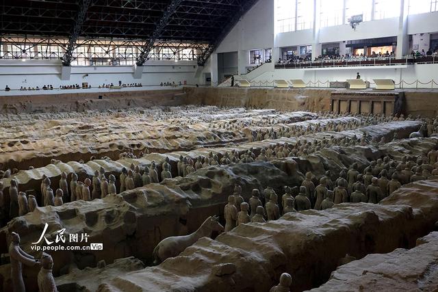 陕西西安：走近兵马俑 感受文物魅力