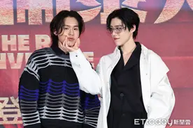 泰版《鬼家人》男神来台办桌！Billkin吃红蟳米糕停不了　PP拉手劝阻：好了图片