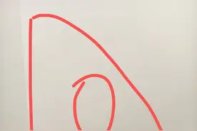 交房两年同一个地方渗水两次 招商依云四季按照最低质保期只给刷墙图片