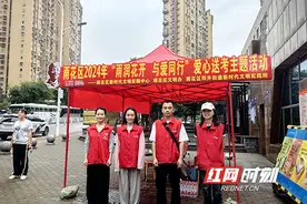 志愿者爱心助考！护航中考学子逐梦前行图片