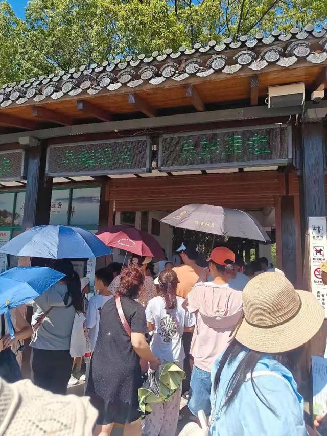 挤爆！今天，大批徐州人涌入无锡……