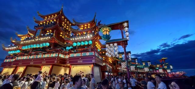 安吉把“修仙世界”搬上1168米云端，仙侠镇以奇幻叙事书写“两山”传奇