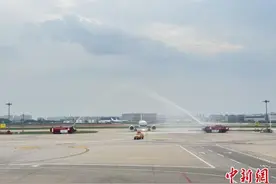 南航C919首次执飞“太原-广州”航线图片