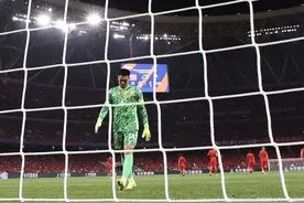 国足已无缘直接晋级美加墨世界杯图片