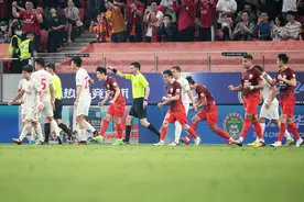成都蓉城客战海港打了80分钟好球，可惜最终输在争议点球和临场换人上！图片
