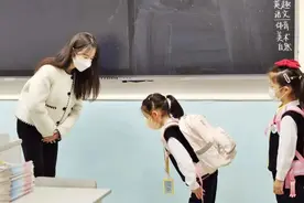 汇小文｜我的“姐姐”老师图片