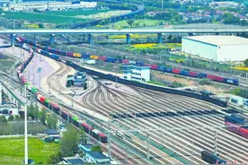 宁波北站装车现场一派繁忙景象图片