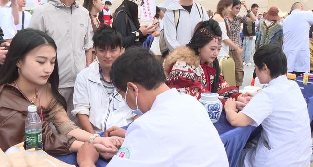 敦煌市举办中医药文化惠民活动