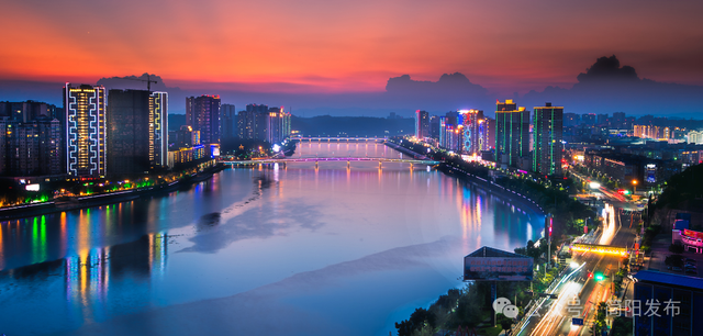 世运赛场之外，解锁简阳漫游图鉴