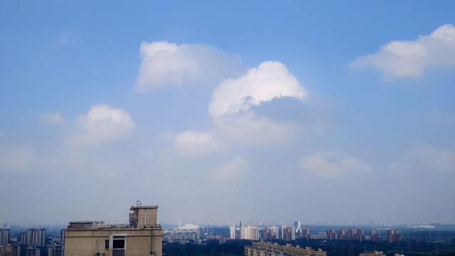 张张大片！北京今日蓝天绝美